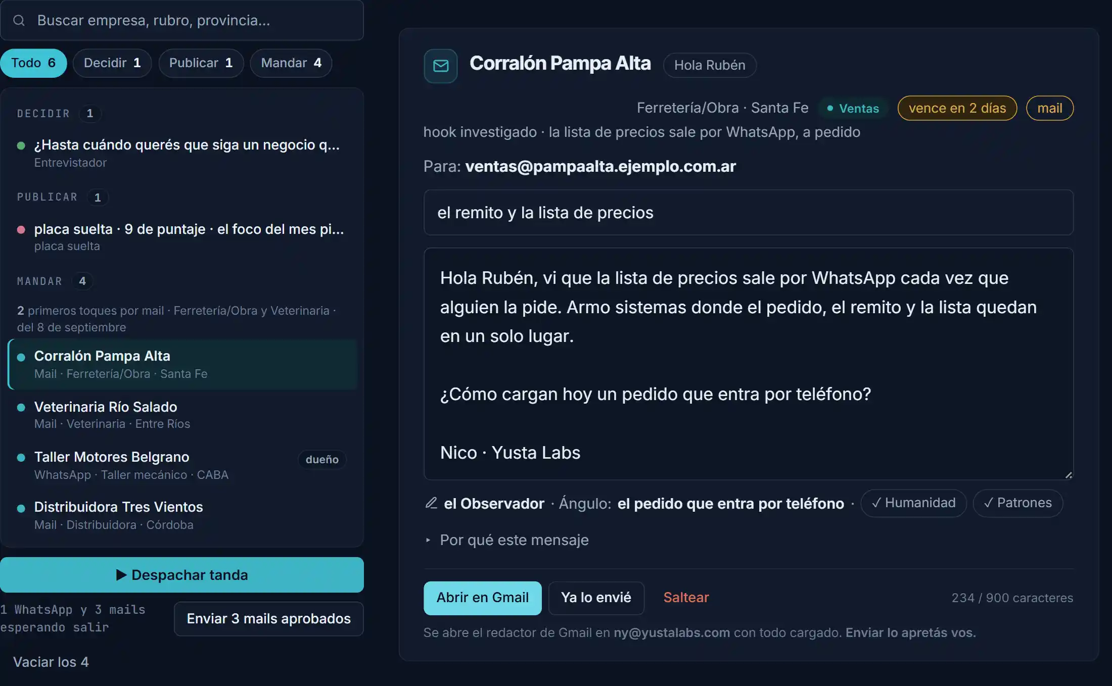 Uno de esos mensajes, abierto: el negocio, el gancho que encontró el Refrescador y los dos botones que hay. El texto lo corrijo antes de mandarlo.